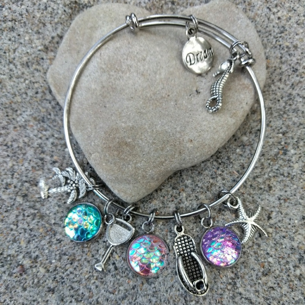 Dream Seahorse Mermaid Scale Charm Bracelet